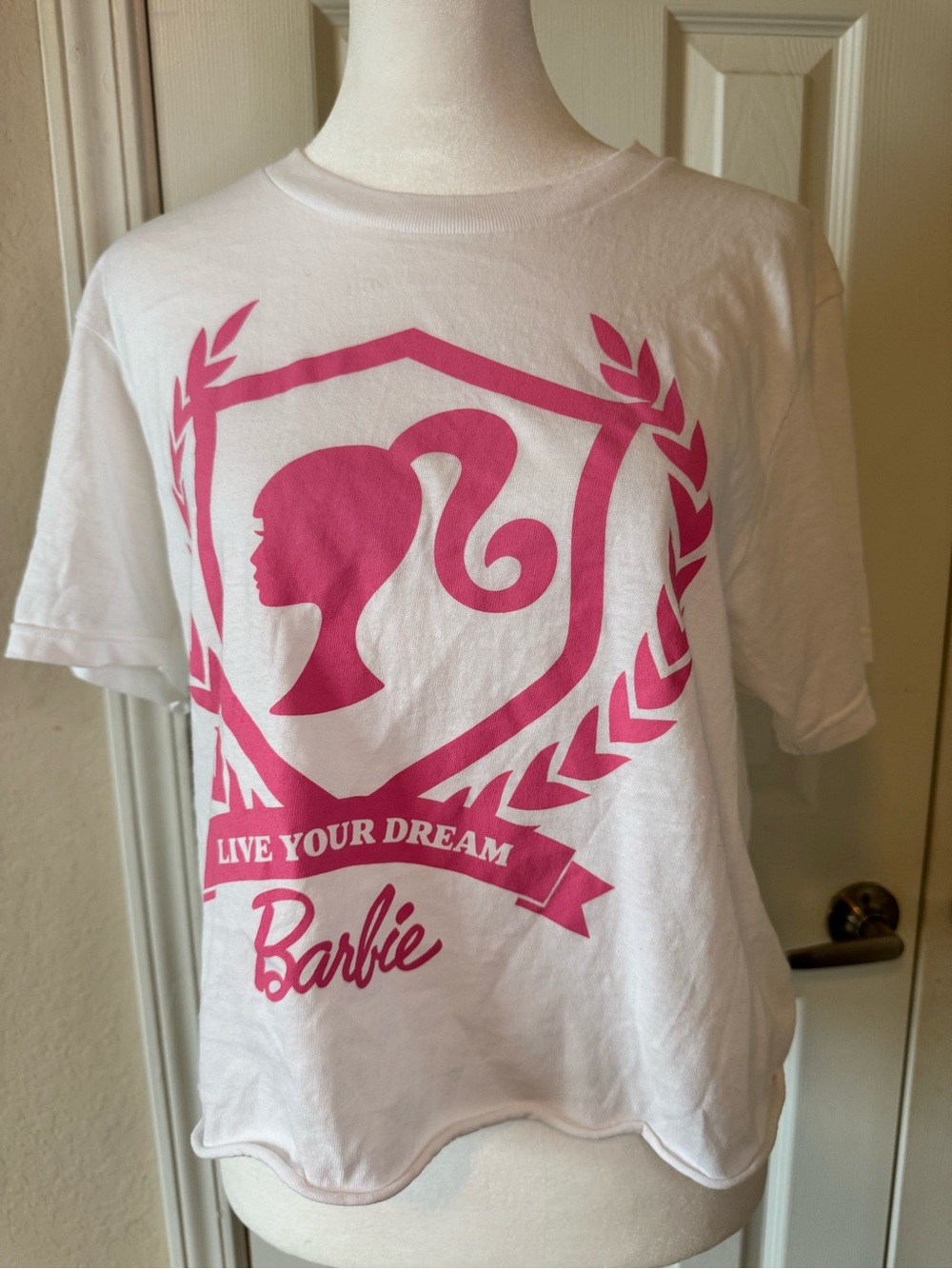 Barbie “Live Your Dreams” Crop Top T-Shirt Size Medium